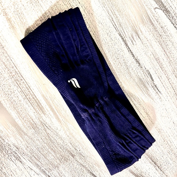 Fabletics Headband - Picture 6 of 7